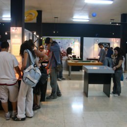Los estudiantes disfrutan con las actividades del centro