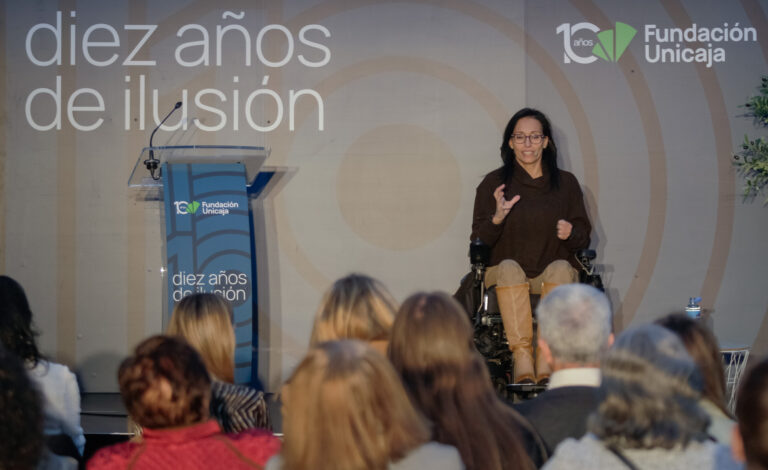 CHARLA TERESA PERALES_024