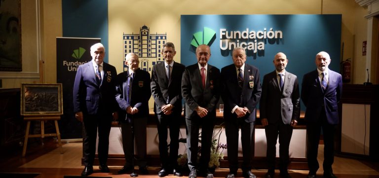 El Salón de Actos Unicaja de la Acera de la Marina acoge los actos de la Pascua Militar 2026 de la Agrupación de Legionarios de Honor