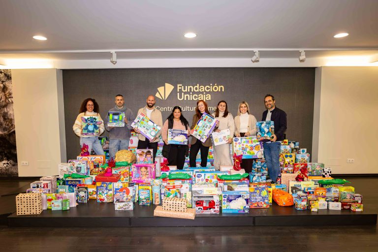 Entrega juguetes Almería