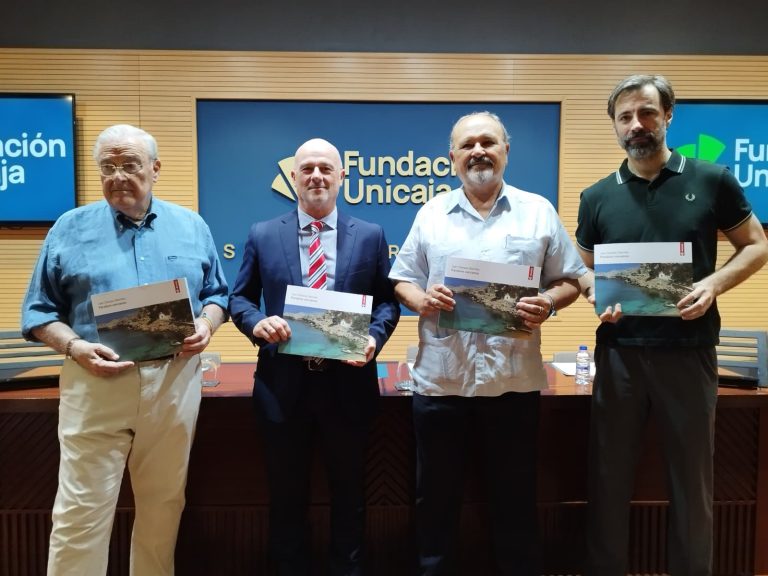 Fundación Unicaja publica el libro ‘Paraísos cercanos’ de Juan Campos, un viaje literario por Grecia