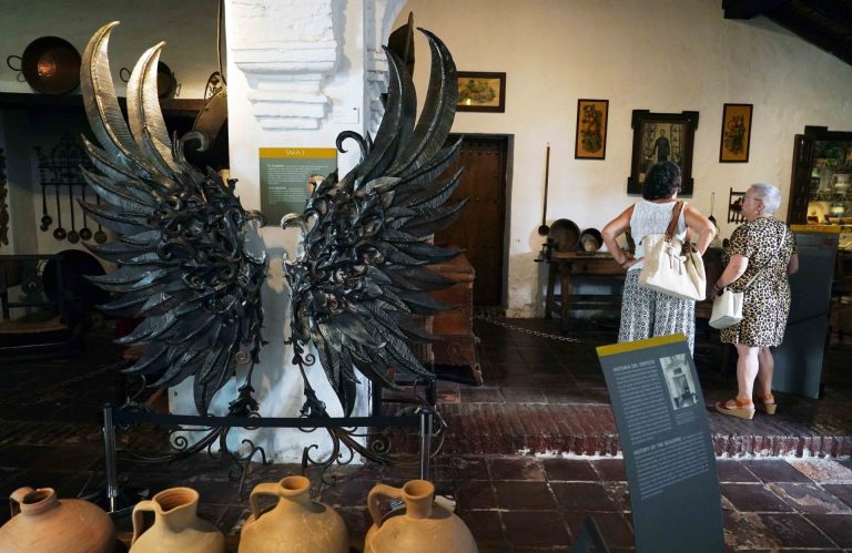 Fundación Unicaja exhibe en Málaga las obras seleccionadas y premiadas de la XXVI edición de su Premio de Artesanía