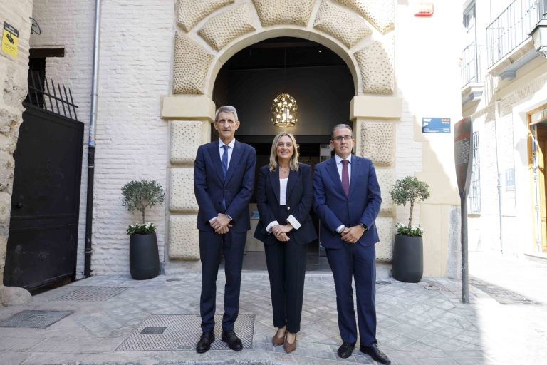 Fundación Unicaja refuerza su presencia en Granada con la apertura de su sede en la capital